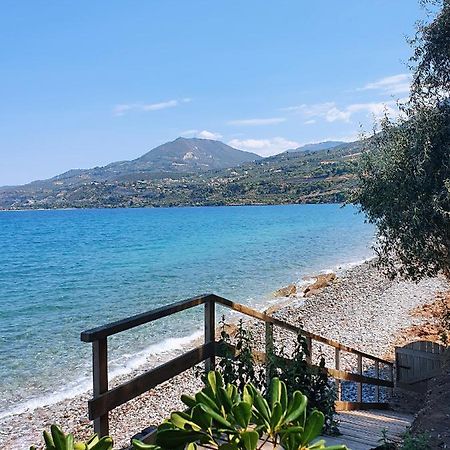 Villa Al-Ari Diakopto Bagian luar foto