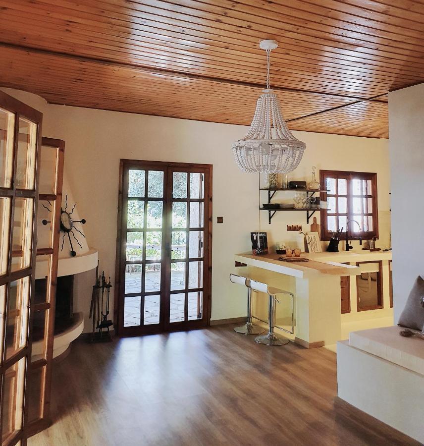 Villa Al-Ari Diakopto Bagian luar foto